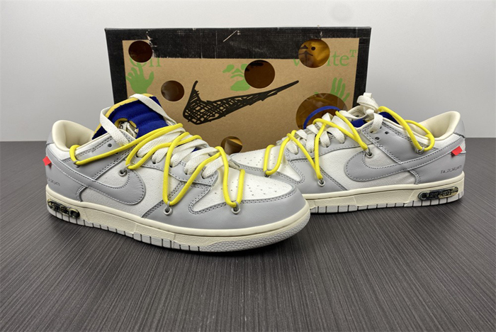 Off-White x Nike Dunk Low DM1602-120