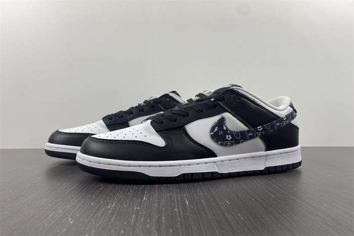 Nike Dunk Low WMNS “Black Paisley”
