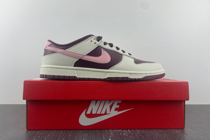 Nike Dunk Low “Valentine’s Day  DR9705-100