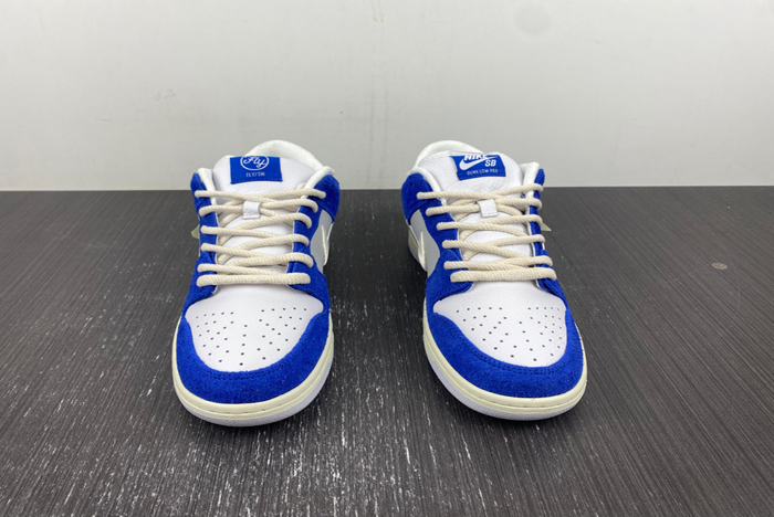 Fly Streetwear x Nike SB Dunk Low 2023 DQ5130-400