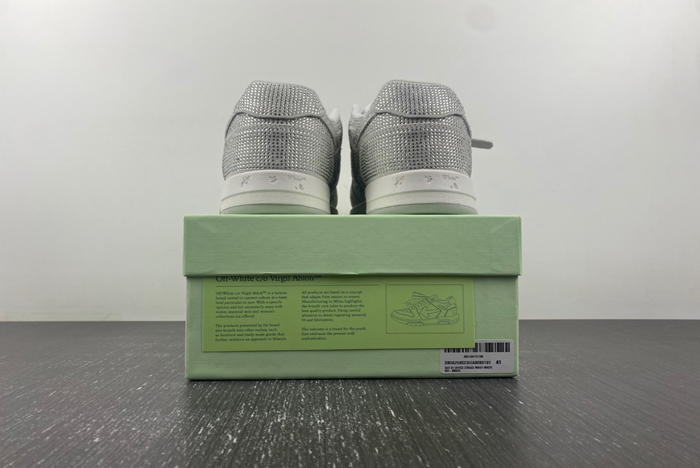 OFF-WHITE Out Of Office  AB3204-0042