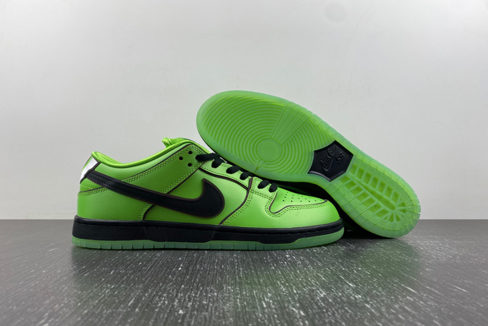The Powerpuff Girls x Nike SB Dunk Low  FZ8319-300 (1)