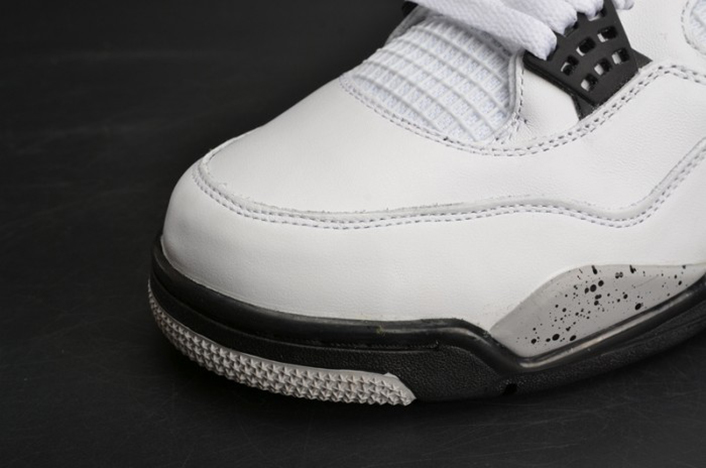 Air Jordan 4 OG "White Cement"  840606-192